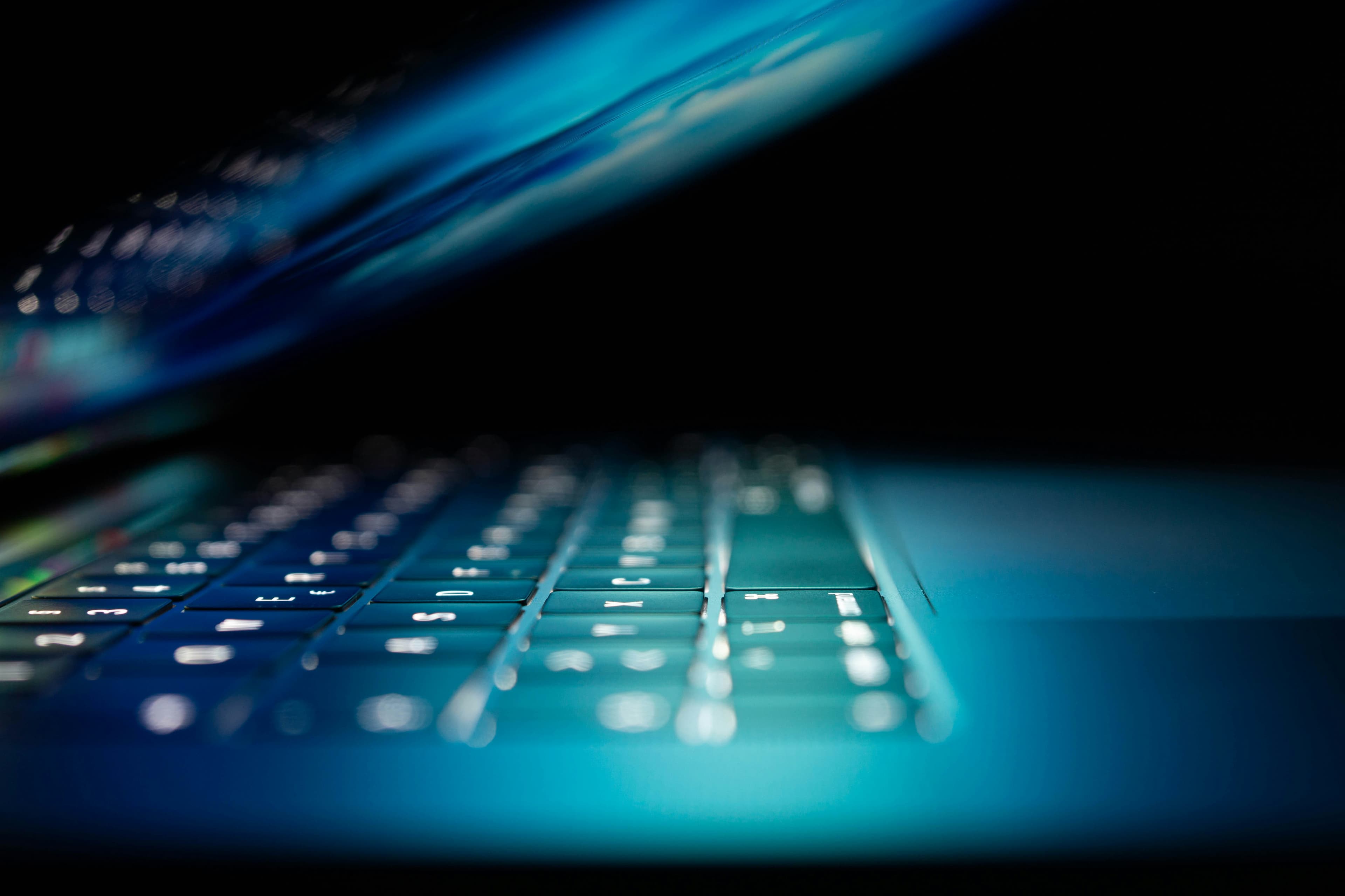 How to Use VM, VPS, and Docker Together for a Secure Cloud Workflow